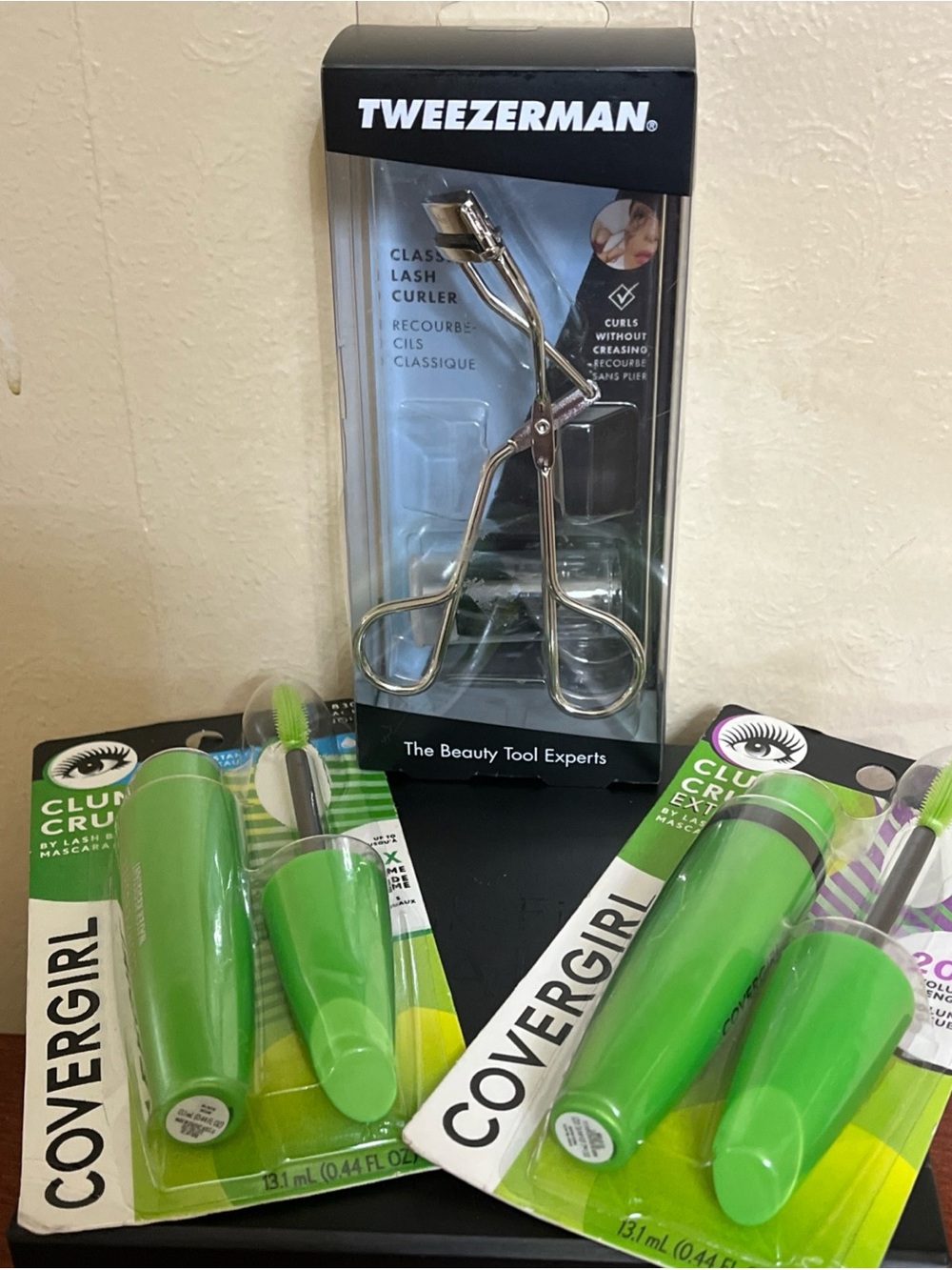 Covergirl clump crusher mascara x 2 Tweezerman lash curler lot